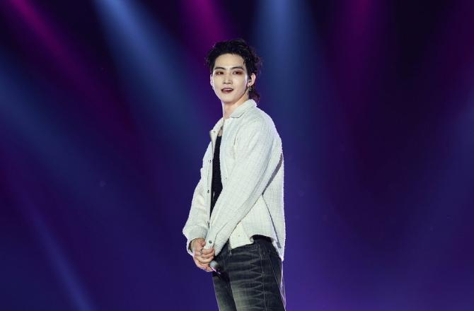 Bangkok’s Golden Night: JAY B`s Stellar Stage Presence